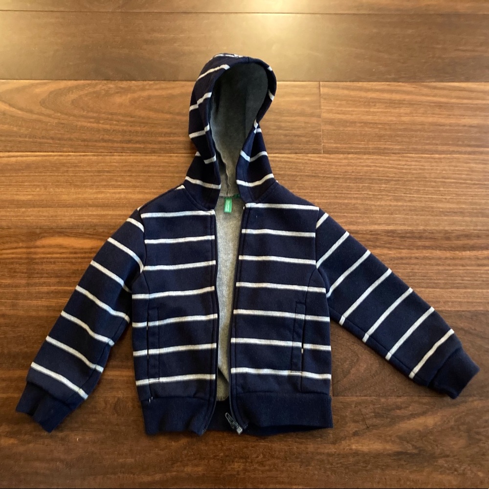 ✨FREE✨ with bundle purchase - Boys United Colors of Benetton Hoodie